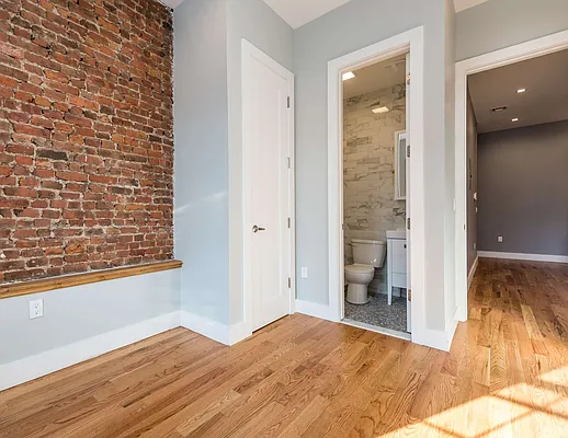 Rented by Nooklyn NYC LLC | media 53