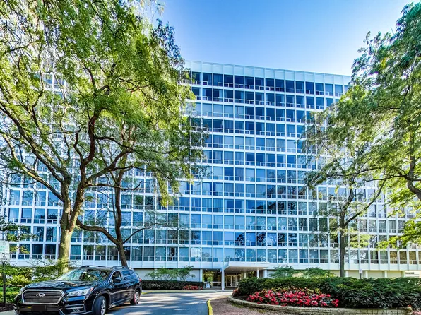 601 E 32nd St APT 211, Chicago, IL 60616