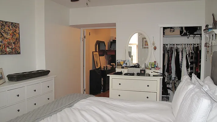 Rented by Realty Collective | media 18