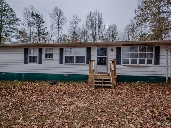 24348 King William Rd, West Point, VA 23181