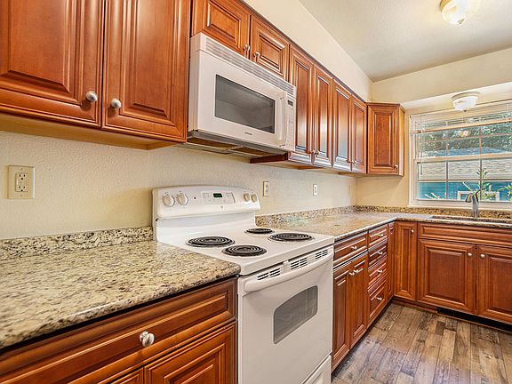 3rd image of 1339 Village Park Ct