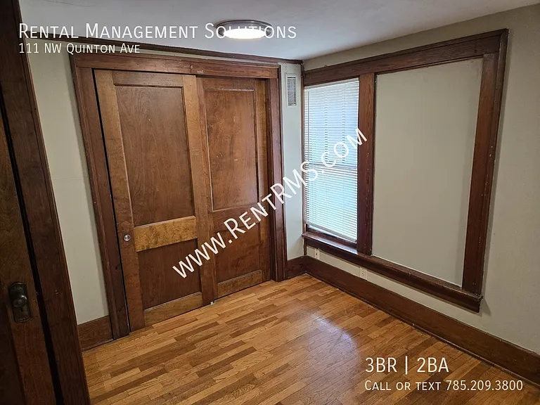 111 NW Quinton Ave — Photo 15