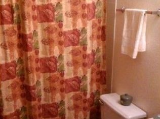 2828 Queens Way APT 1B, Milton, WA 98354