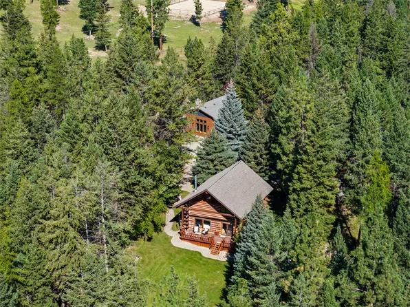 1323 Tobacco Rd, Eureka, MT 59917