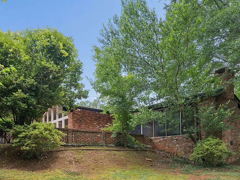 3543 Cloudland Dr — Photo 33
