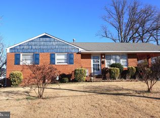 6928 Ruskin St, Springfield, VA 22150