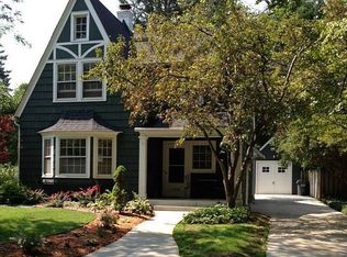 2232 Tipperary Rd, Kalamazoo, MI 49008