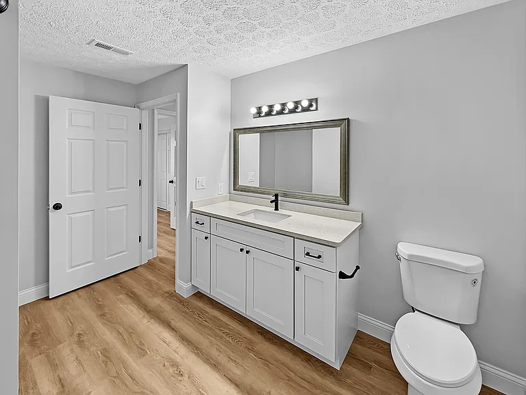 Springview Apartments — Photo 11