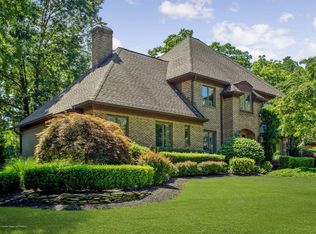 5 Taylor Run, Holmdel, NJ 07733