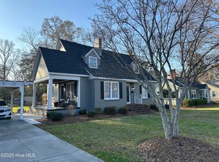 112 S Thompson St, Whiteville, NC 28472