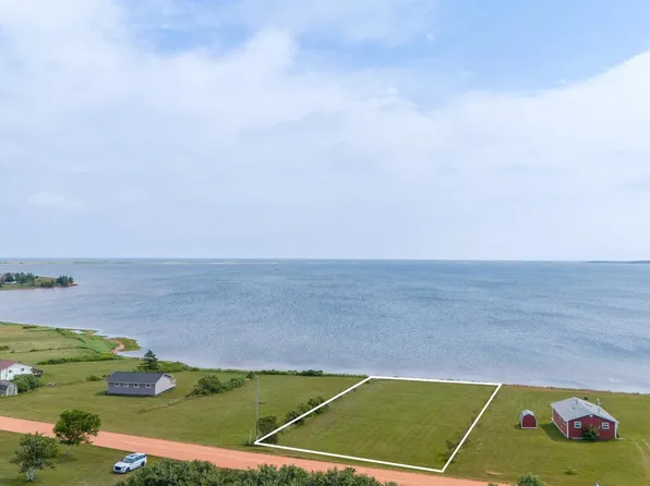 Hebrides Ln, Grenville Parish, PE C0B 1M0