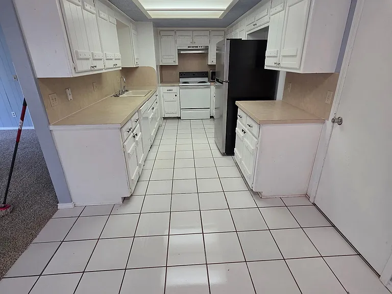 7005 Pebble Ln #7005 — Photo 6