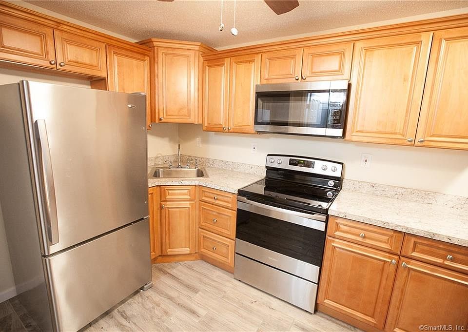 151 Newington Ave 8C, New Britain, CT 06051 Zillow