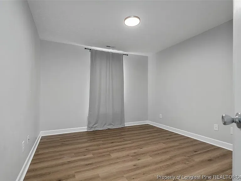 230 Marigold Ln — Photo 37