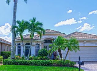 4955 Cerromar Dr, Naples, FL 34112