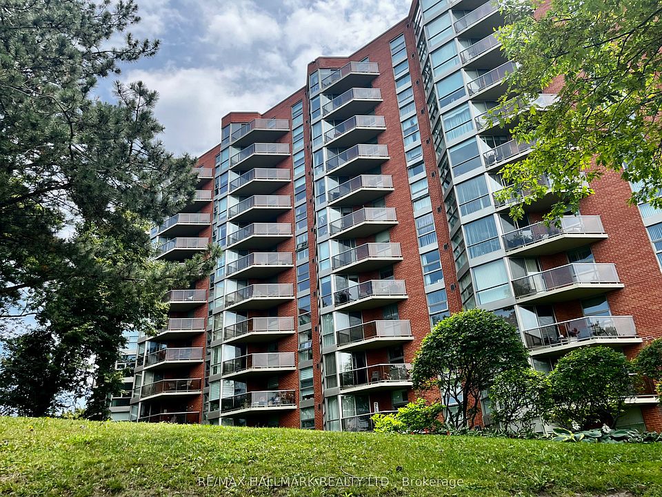 1st image of 20 Dean Park Rd #902