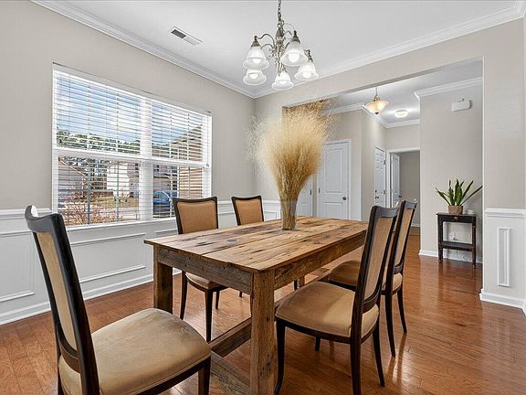 5th image of 222 Decatur Dr