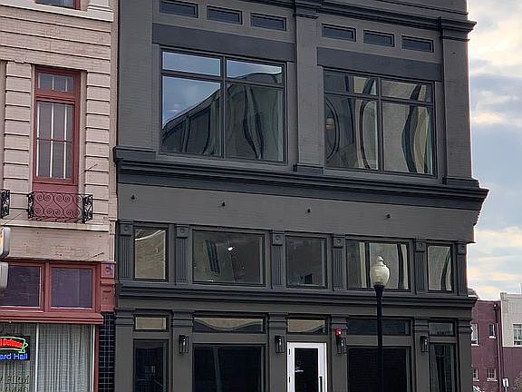 5th image of 268 Pearl St