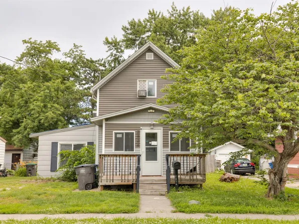 2824 Dean Ave, Des Moines, IA 50317