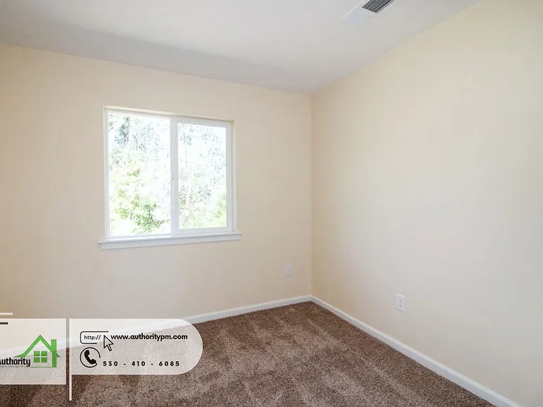 9657 Swasey Dr — Photo 11