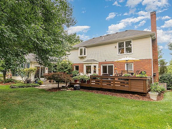 2nd image of 5860 Windsong Ct
