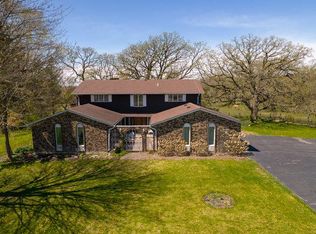 10115 Voss Rd, Marengo, IL 60152