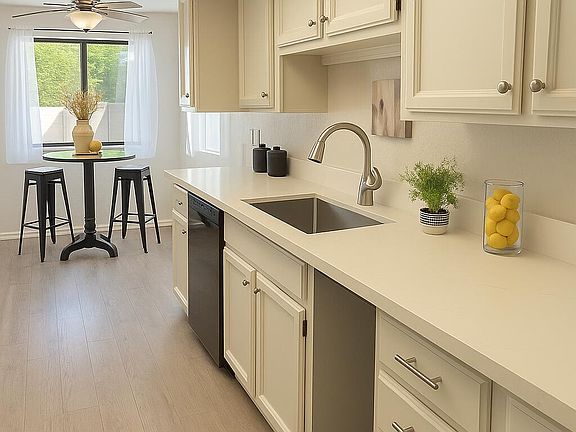 3rd image of 7843 E VALLEY VIEW Road