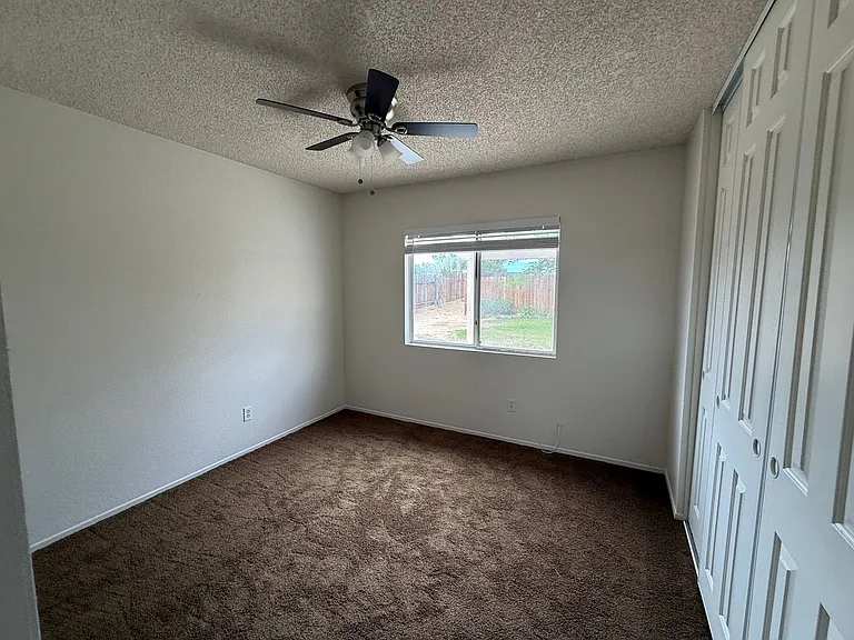 15191 Farmington Ct — Photo 18