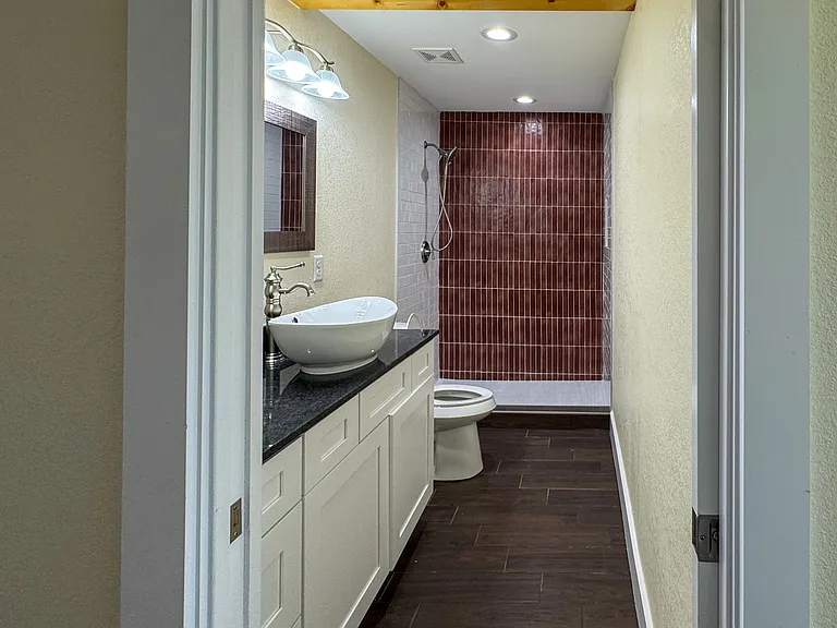 1228 Kennie Dr — Photo 10