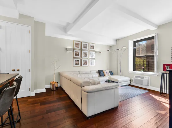 23 East 10th Street image 1 of 9