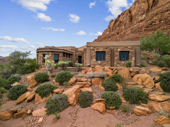2938 N Chinle Cir, St George, UT 84770