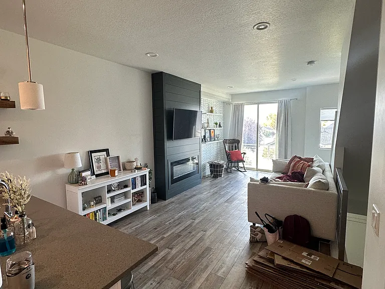 2203 N 525 W — Photo 6