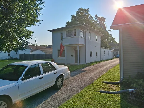 215 N Center St, Plainfield, IN 46168