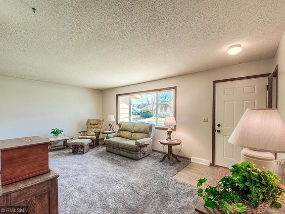 4th image of 1004 Westview Dr