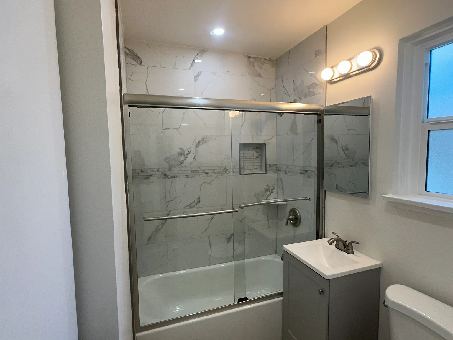 1 bed, 500 sqft, $2,195 — Photo 2