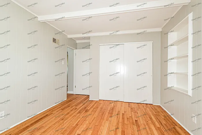 1112 Bluegrass Dr — Photo 9