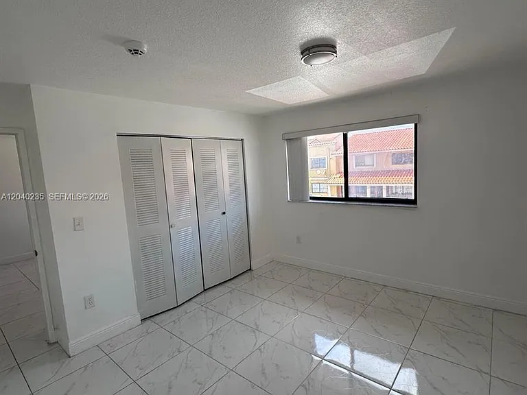 2740 W 61st St #204 — Photo 9