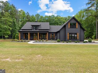 180 Lawshe Farm Dr, Senoia, GA 30276