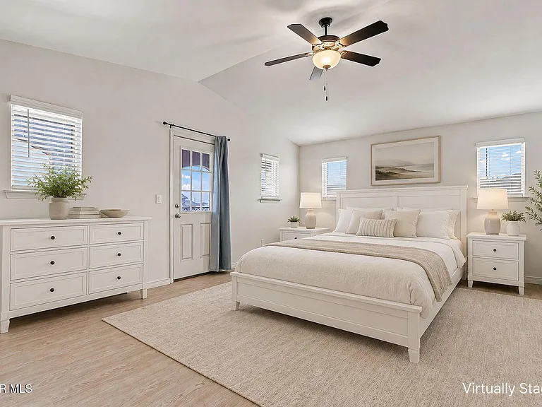 1089 Indigo Sky St — Photo 22