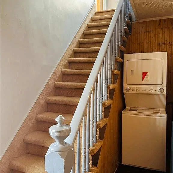 12 Parry Ave #2 — Photo 2