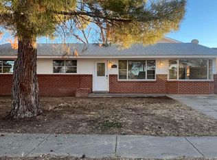 602 Trailing Heart Rd, Roswell, NM 88201