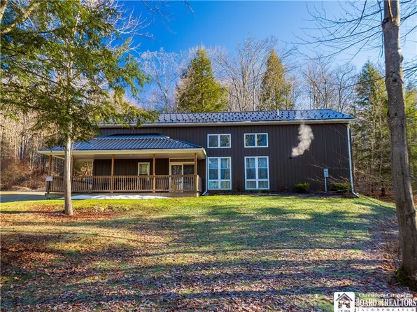 3206 Clymer Sherman Rd, Sherman, NY 14781