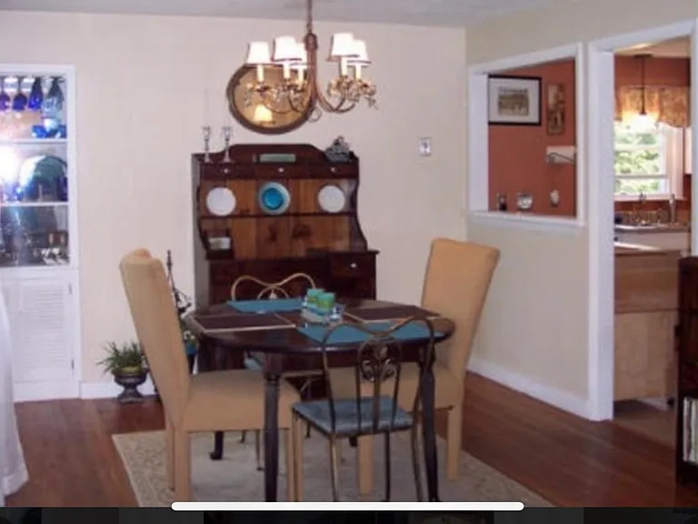 Armstrong Dr — Photo 5