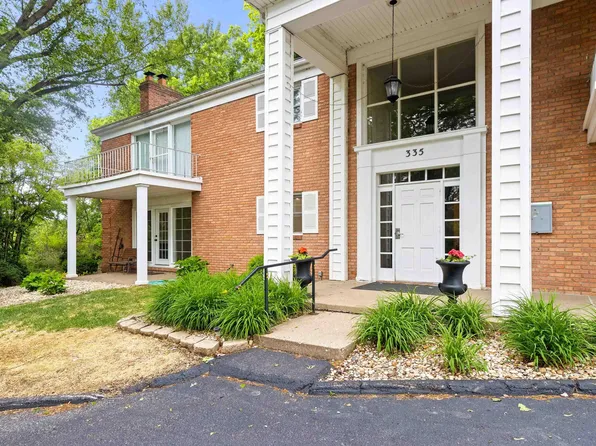 335 Country Club Dr APT A, Pekin, IL 61554