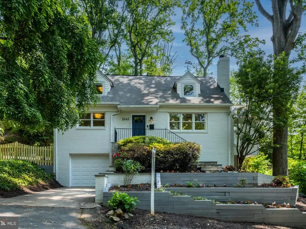 2645 S June St, Arlington, VA 22202