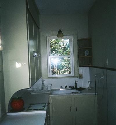 3rd image of 525 N Chestnut St