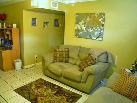 2nd image of 206 Osceola Ave