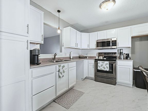 4th image of 7826 Noble Ridge Pl