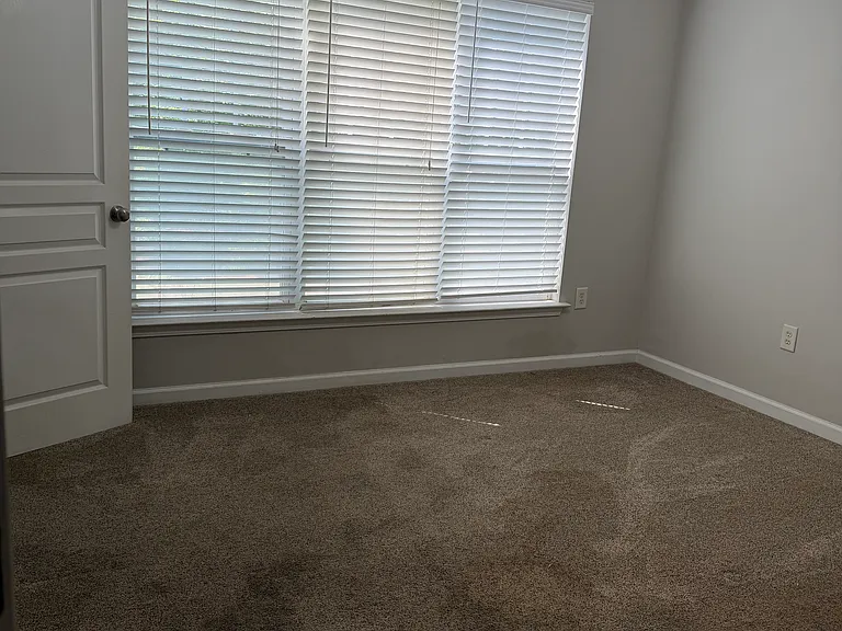 490 Barnett Shoals Rd #813 — Photo 6