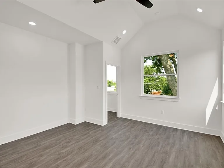 7603 Carver Ave #1-A — Photo 12